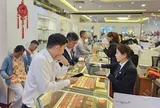 Tối 12-4, giá vàng miếng SJC thấp hơn vùng đỉnh trên 18 triệu đồng, chưa vội mua vào?